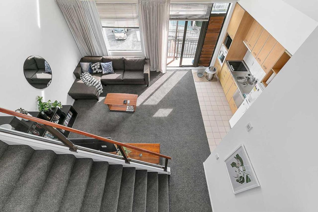 Roomy High-Ceiling Loft Apartment - Free Parking! Auckland Esterno foto